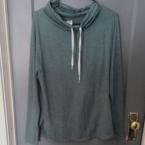 Cozy Long Sleeve Hoodie in Green